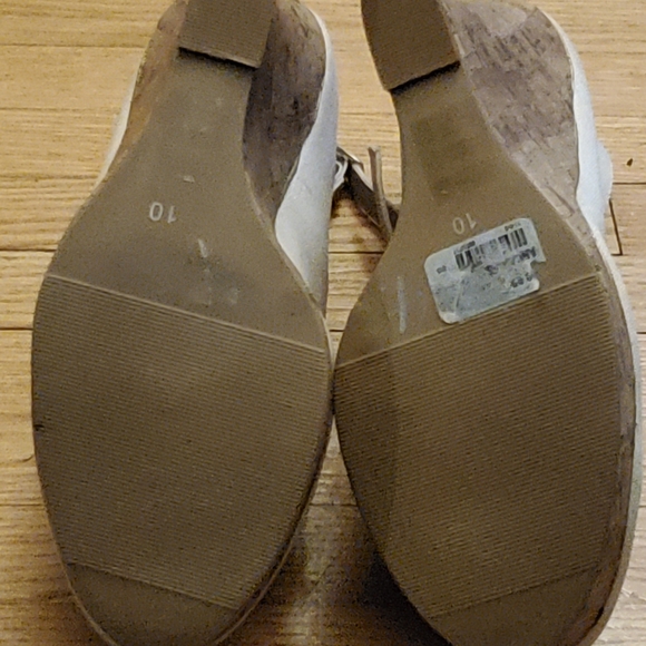 New call it Spring wedge - Picture 4 of 4